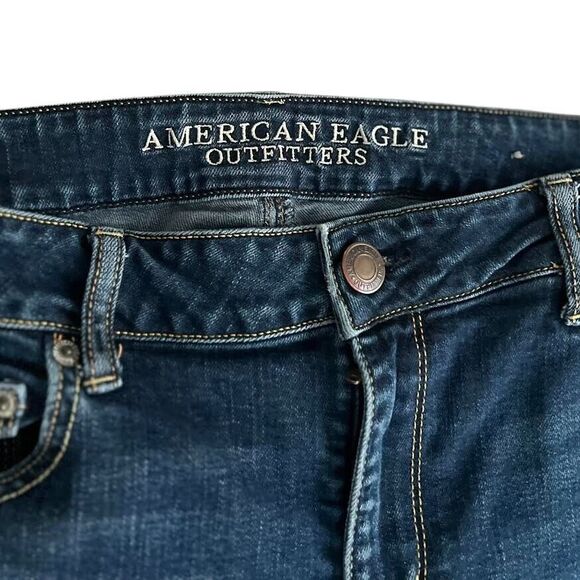 American Eagle Jeans Women's Size 16R Blue Straight Stretch Mid Rise Retro Y2K - Picture 2 of 12
